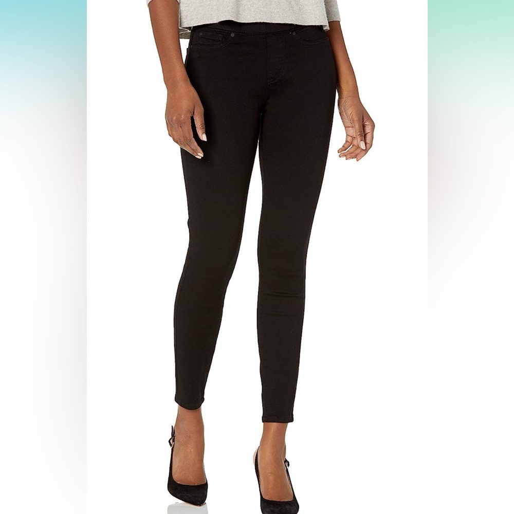 Levi's totally shaping pull-on skinny jeans